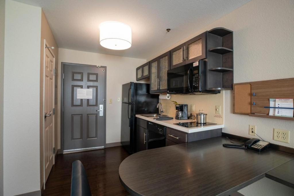 Candlewood Suites Saint Joseph By Ihg Exterior photo